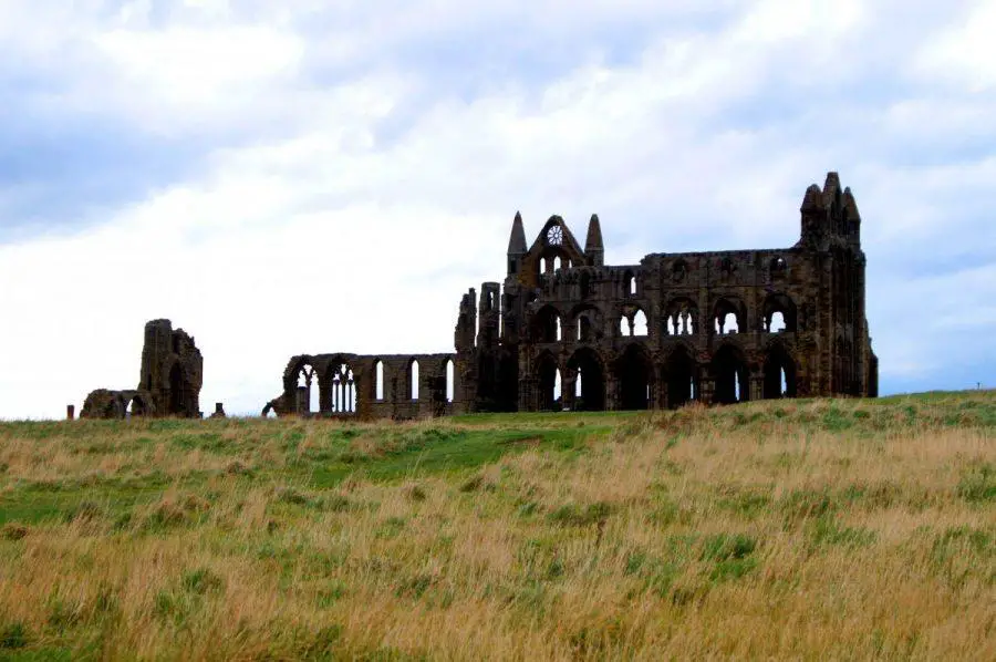 A long weekend in york itinerary - whitby abbey