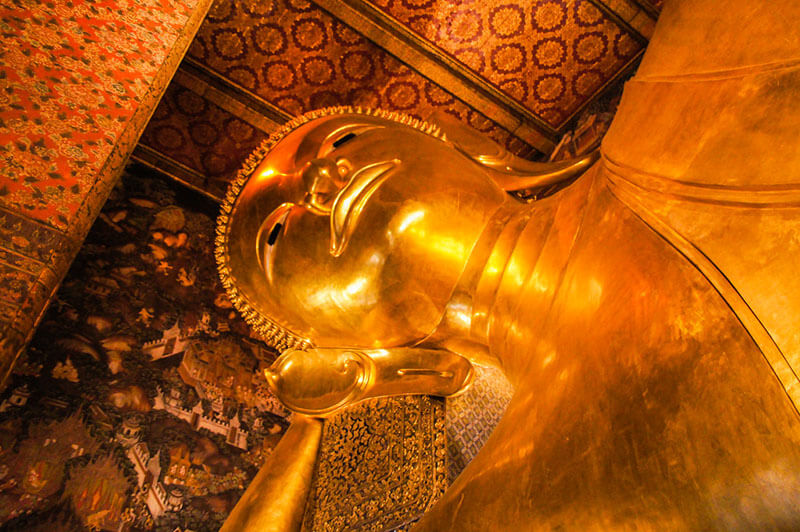 Wat Pho and the Reclining Buddha in Bangkok
