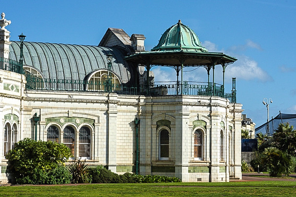The pavilion in torquay devon from side The pavilion in torquay devon from side