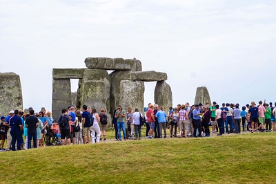 crowds in front of stonehenge