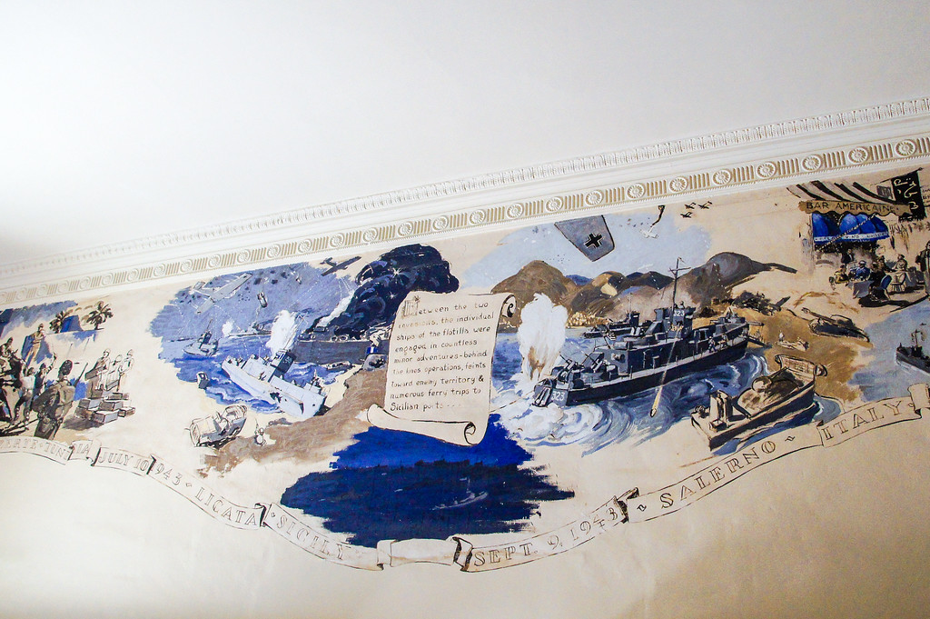 frieze painted along the ceiling of the livingroom in agatha christie greenway in devon frieze painted along the ceiling of the livingroom in agatha christie greenway in devon