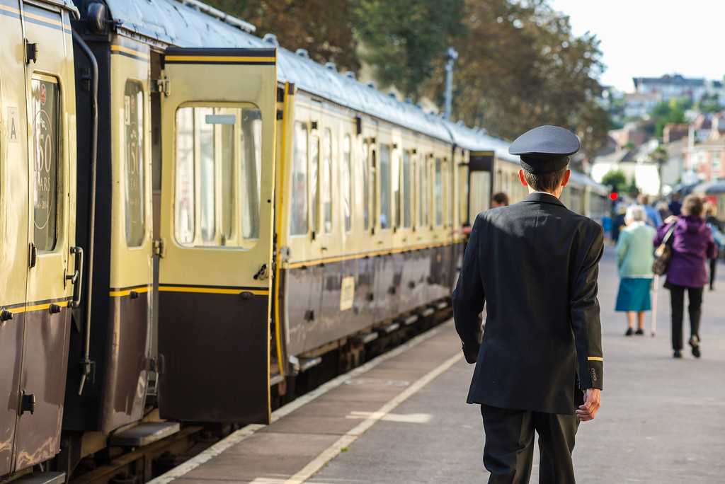 steam train to kingswear in paigton train station steam train to kingswear in paigton train station