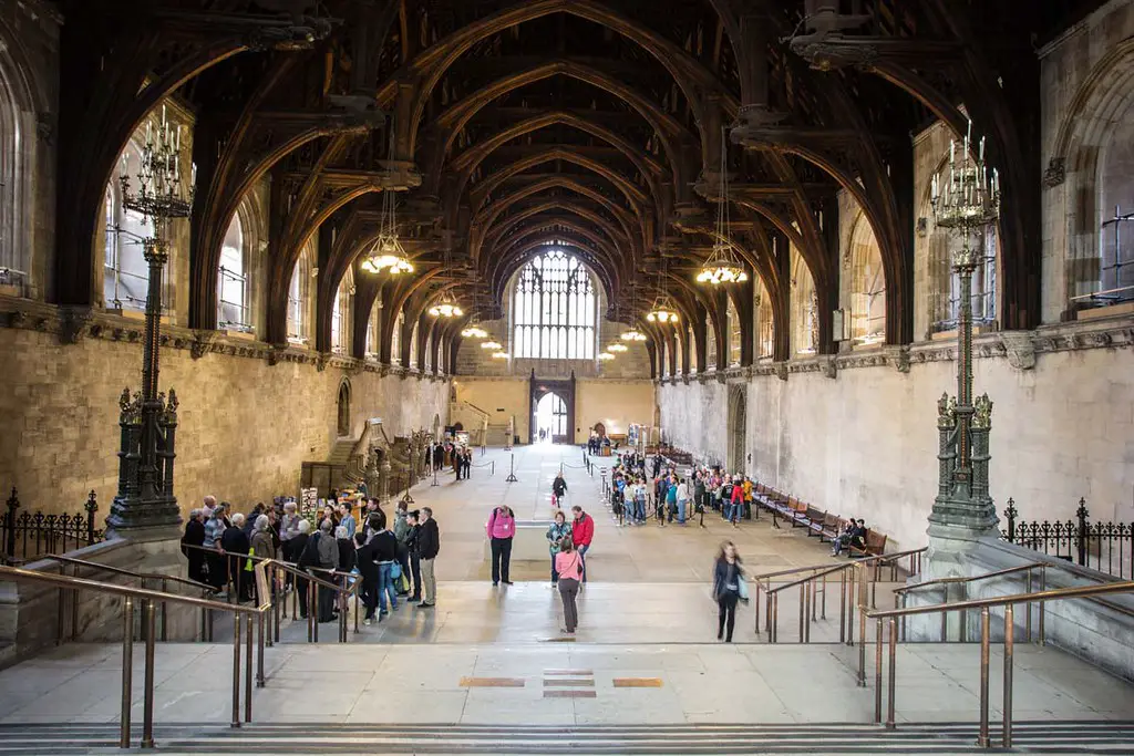 westminster hall in houses of parliament in london