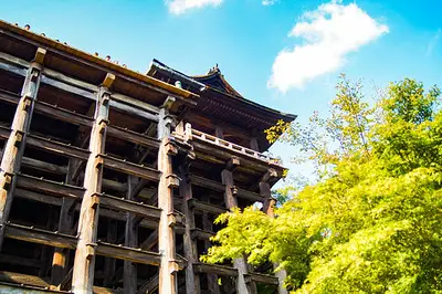 balcony support of Kiyomizudera in kyoto japan second picture