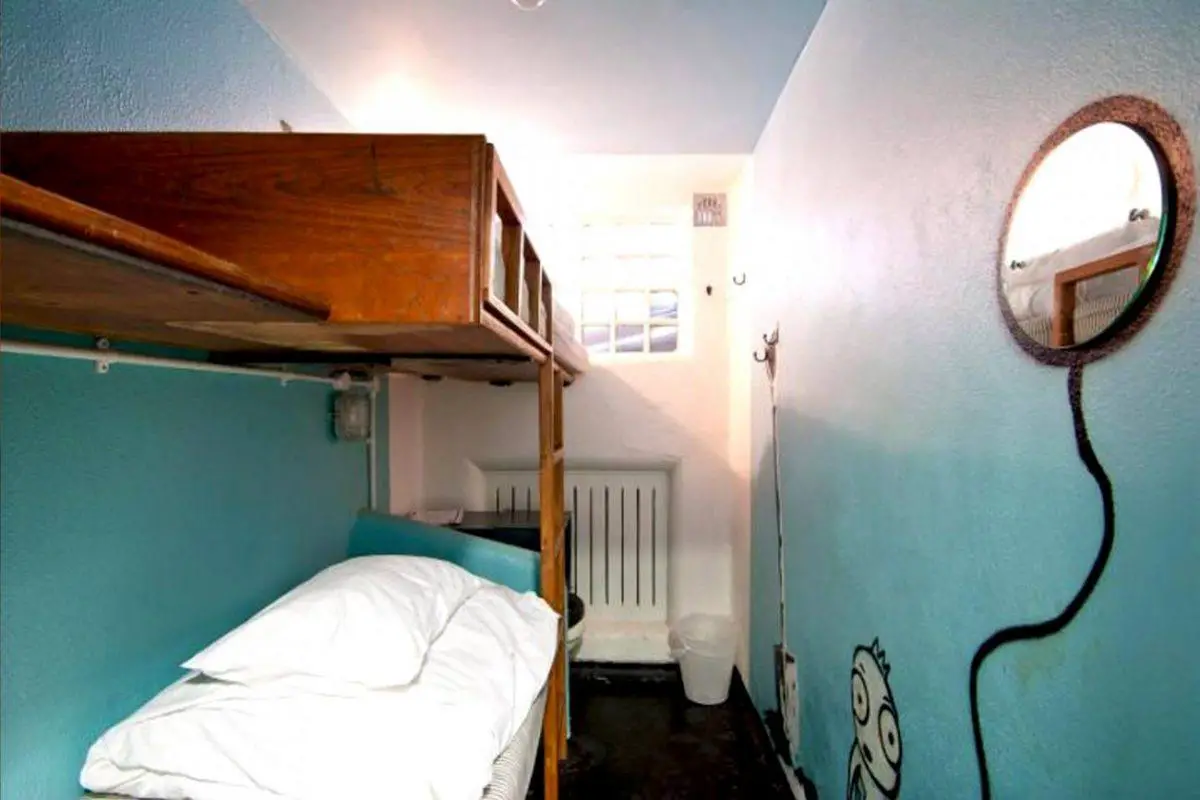 bunk beds in hostel clink 78 in london