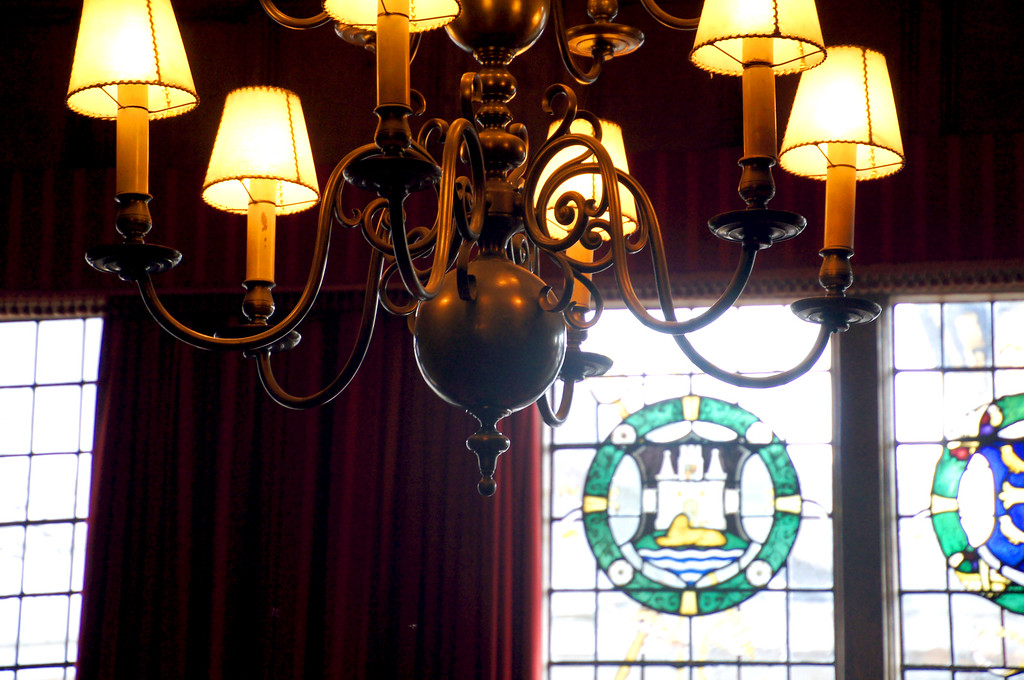 chandelier in the guildhall of guildford