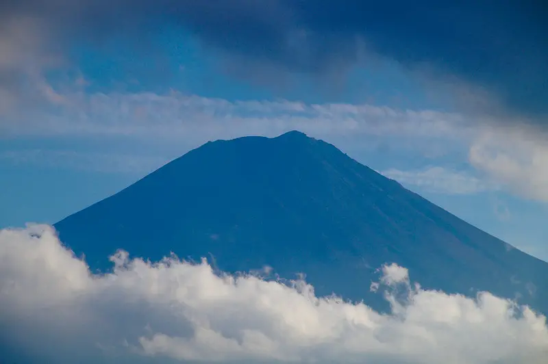 cloudless peak of mount fuji as seen from Lake Kawaguchiko