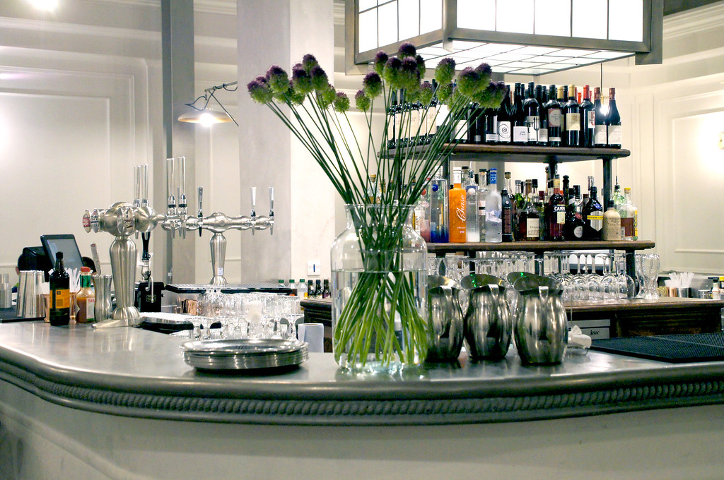 flowers on second cocktail bar in no1 duke street richmond london