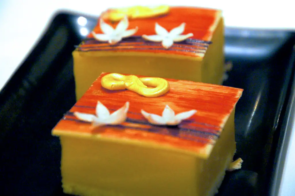 number 8 cakes at min jiang in london number 8 cakes at min jiang in london