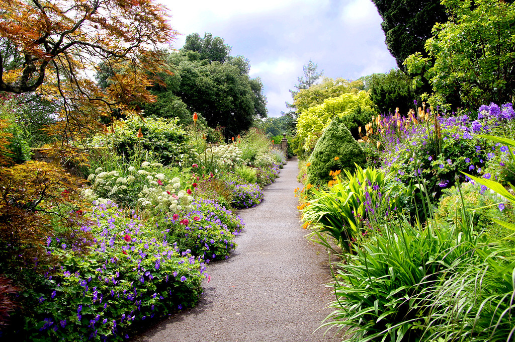 paradise walk in borde hill gardens Paradise walk in Borde Hill Garden