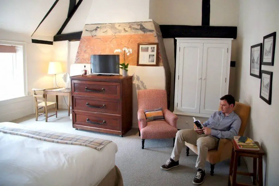 premium double en suite room the Damson at the bel and dragon in odiham