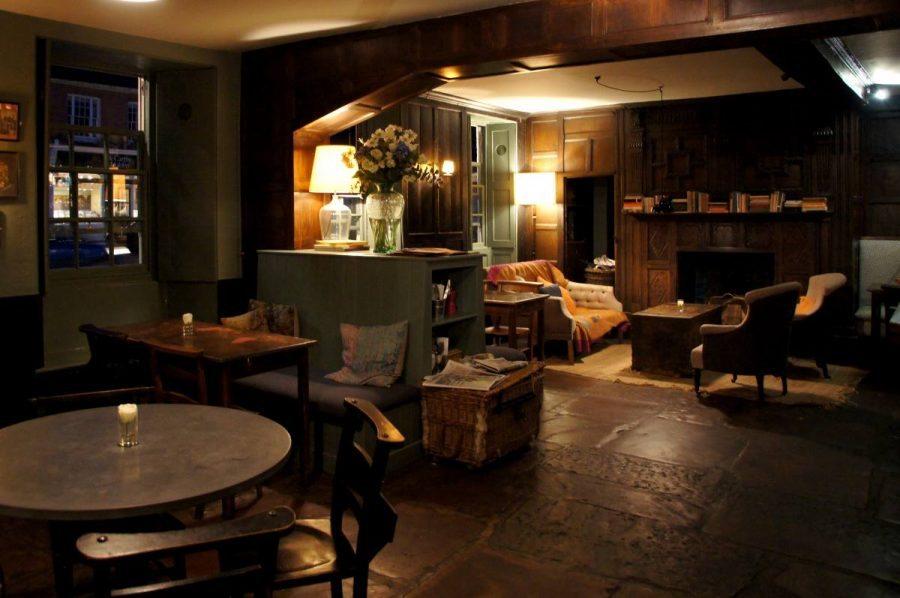 pub in the bel and dragon country inn