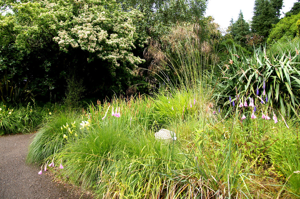 round dell garden in borde hill garden Round dell garden in Borde Hill Garden