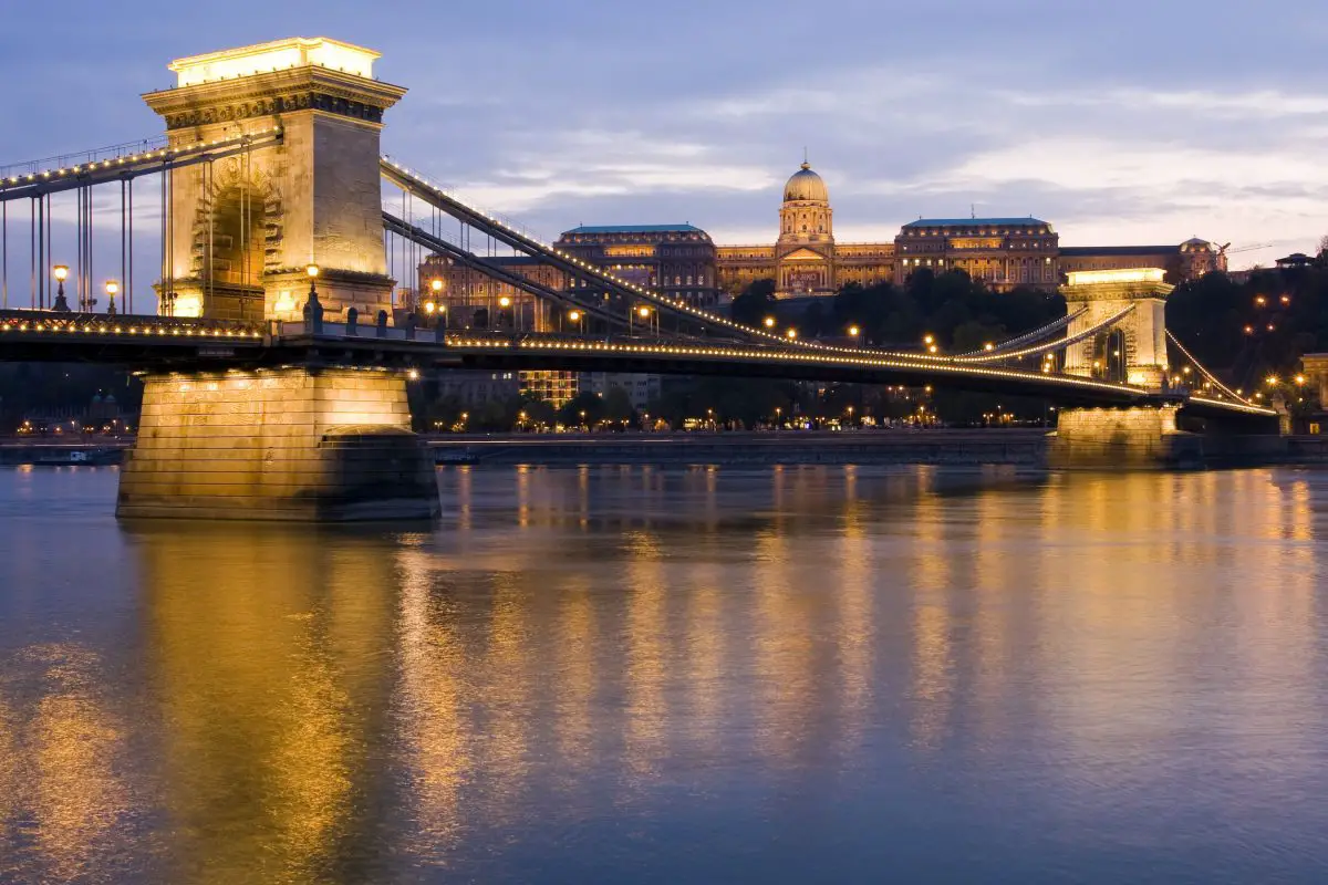 most beautiful places in budapest chain bridge