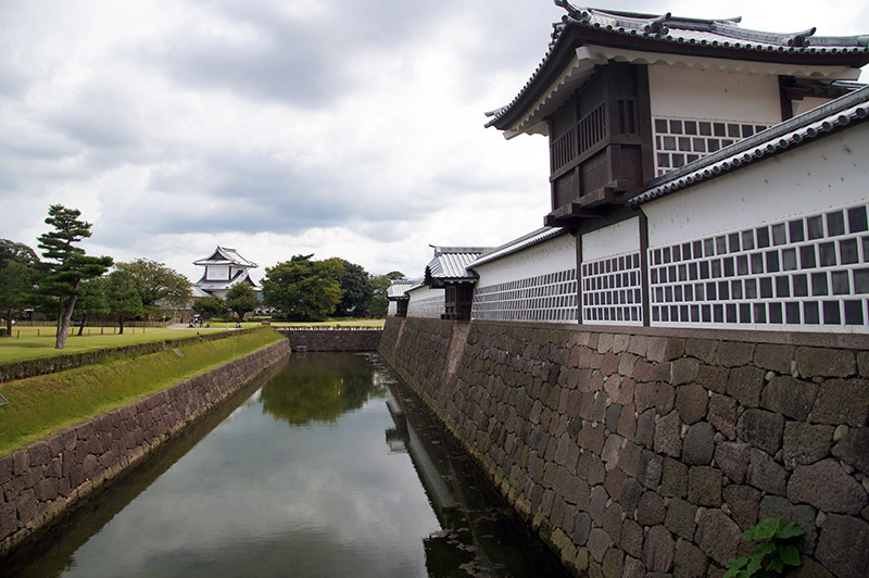 2 Week Japan Itinerary Kanazawa Kanzawa Castle Moat Kanazawa Castle reflected in its moat