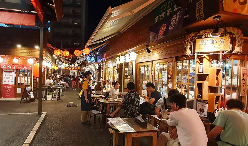 what to eat in Okinawa kokusai dori food stalls shorter reworked smaller