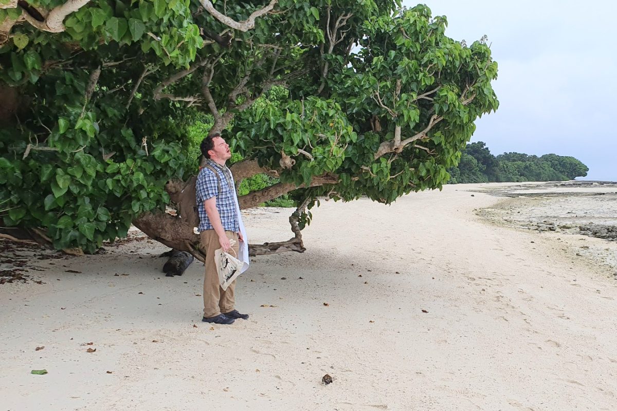 20190519 140239 edited Gary resting beside the shore between Kondoi and Kaiji beaches