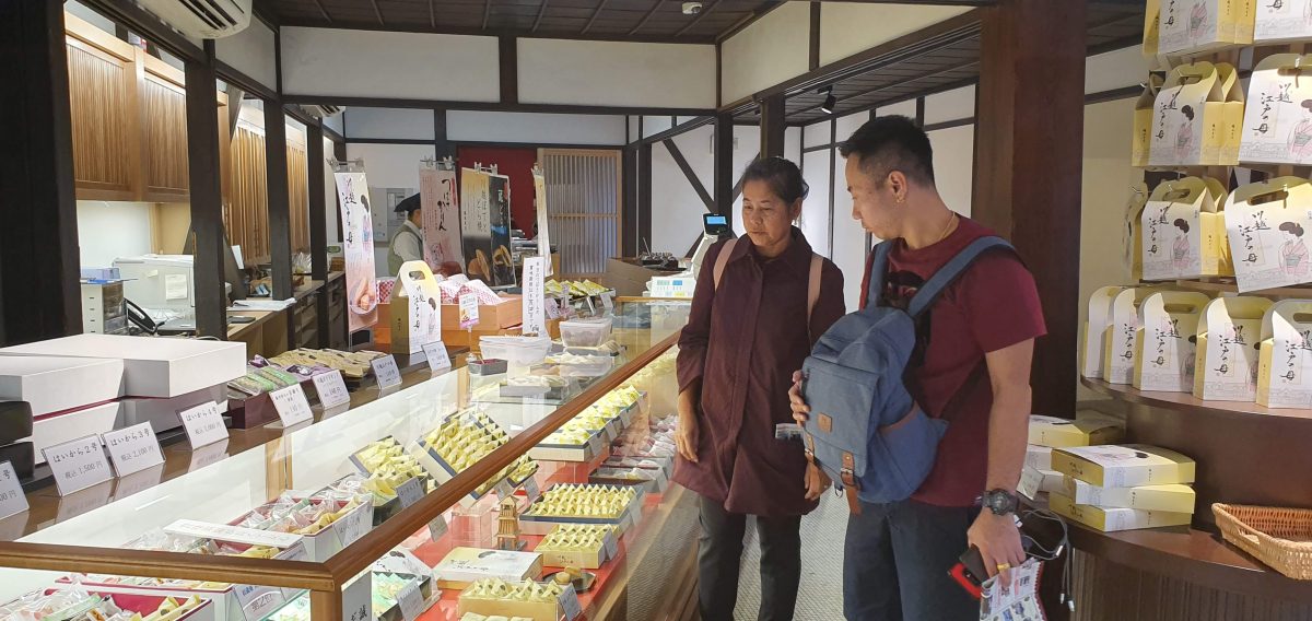 20190524 171932 One of the traditional sweets shops along Kashiya Yokocho, Kawagoe