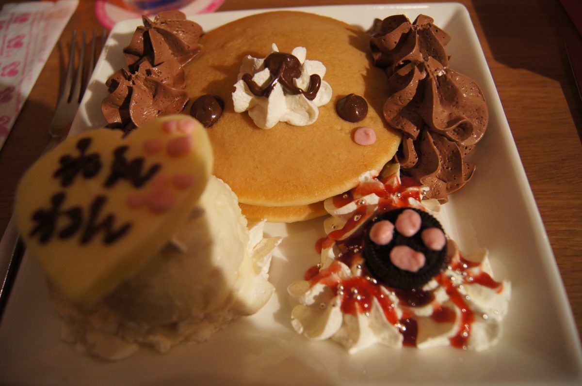 Akihabara 7 A decorated pancake with cream and chocolate sauce at an Akihabara maid café