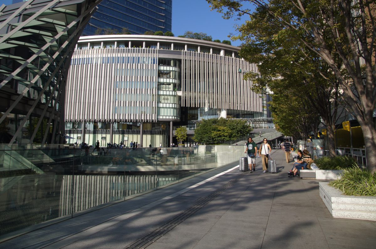 DSC00497 Pedestrian approach to Grand Front Osaka with modern buildings and landscaped paths