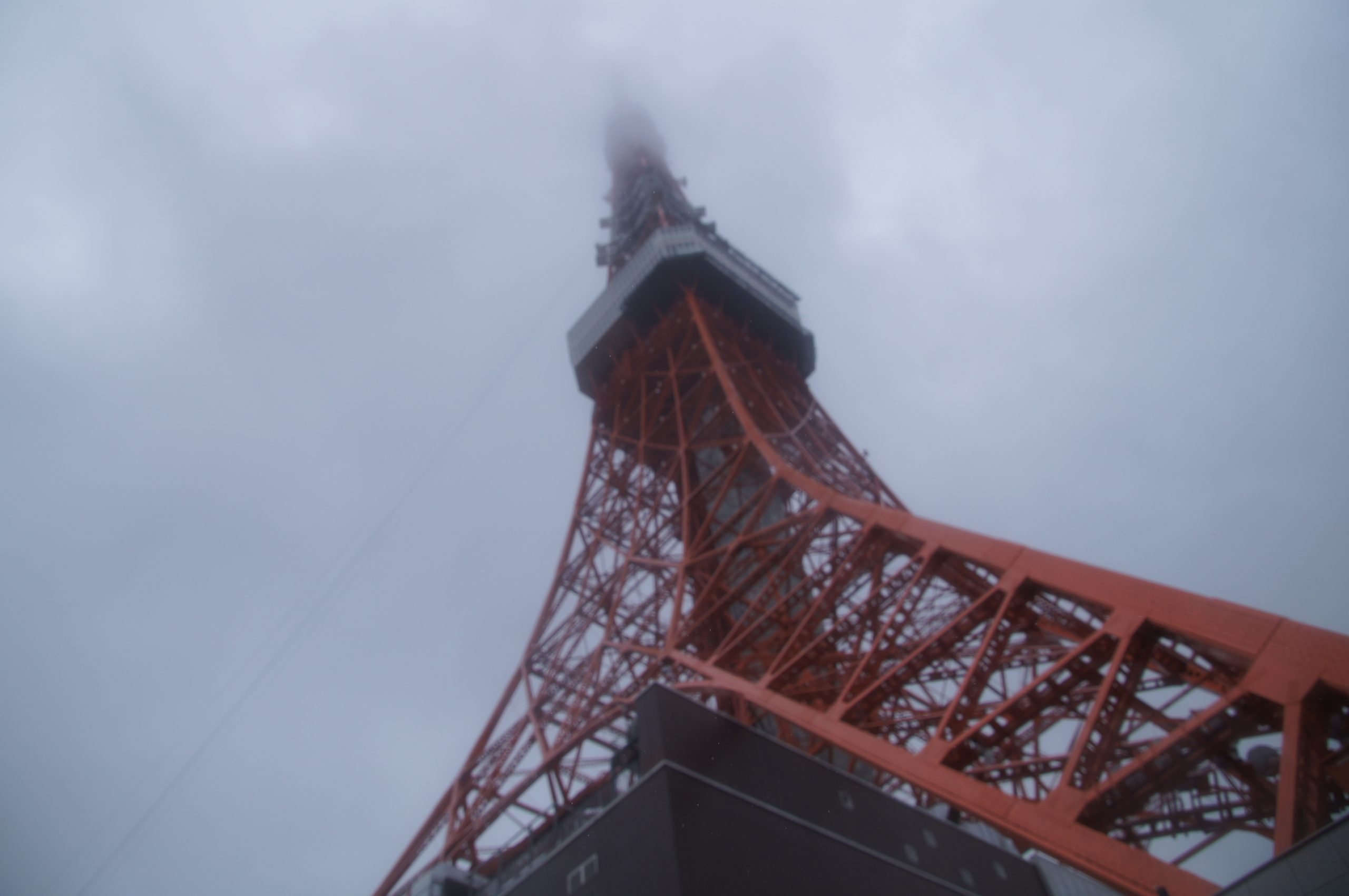 DSC07172 scaled Looking up at Tokyo Tower's red steelwork disappearing into low cloud in 2017