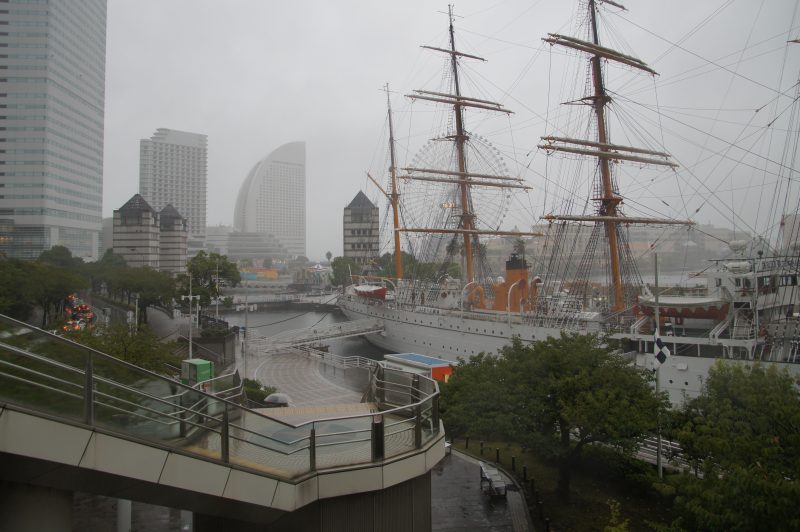 DSC07352 Masts of a sailing ship on Yokohama waterfront in the rain