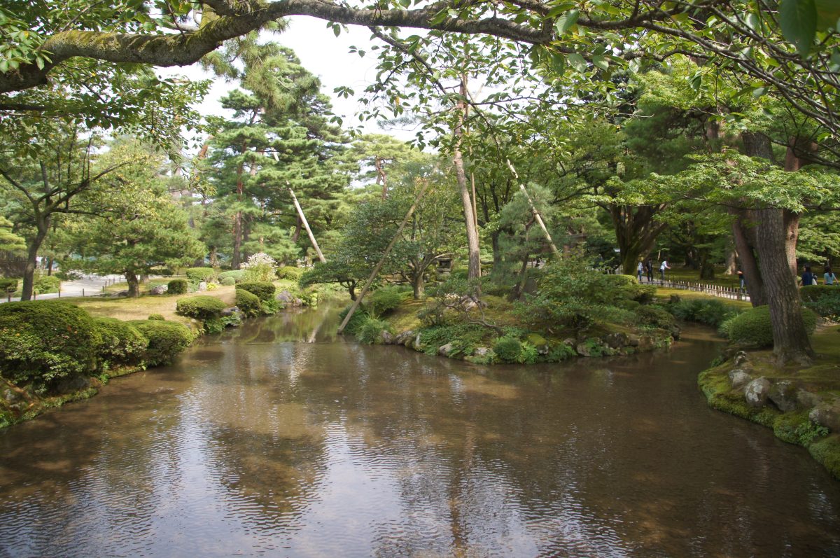 Water, trees and landscaped banks in Kenroku-en Garden, Kanazawa