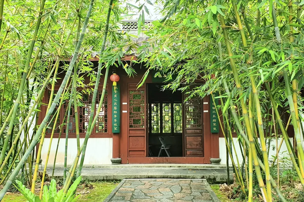 okinawa bamboo and pavilion at fukushu en garden 11461 Bamboo framing the entrance to a pavilion at Fukushu-en Garden