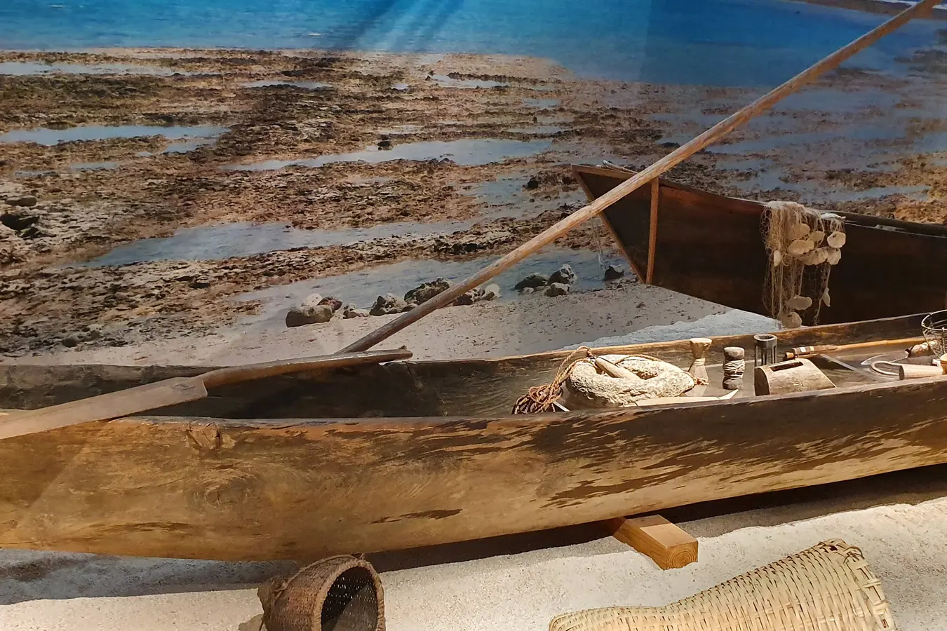 uf ab7ed8d65baf4f38 Wooden fishing boat and equipment displayed at Okinawa Prefectural Museum